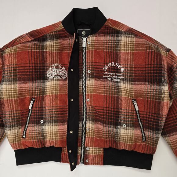 NWT Darc Sport Wolves Club Flannel Jacket Womens M Embroidered Red Plaid - Picture 3 of 9